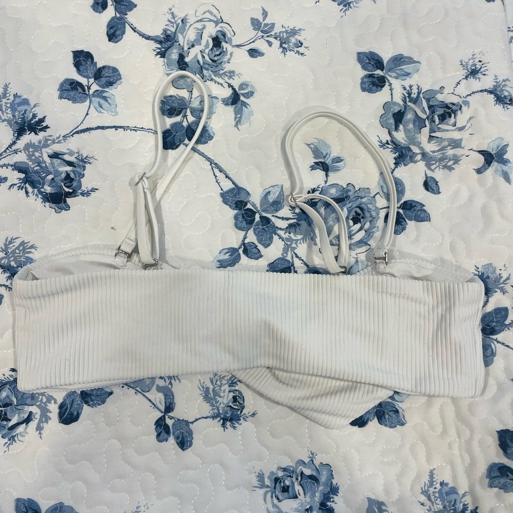 Frankie’s Bikinis White Tie Top - Picture 4 of 4
